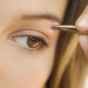 redessiner-epilation-sourcils
